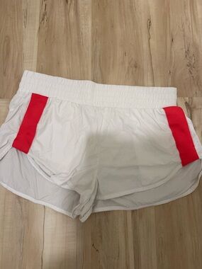 JoyLab White Elastic Waist Shorts with Red Cuffs